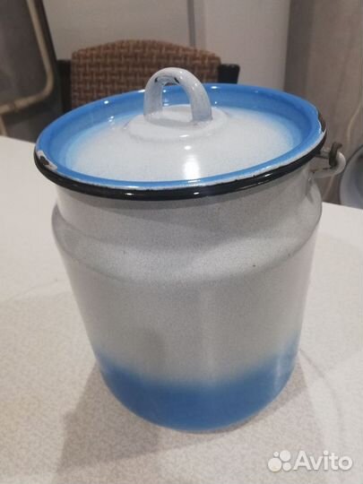 Ведро и бидончик эмалированные времен СССР