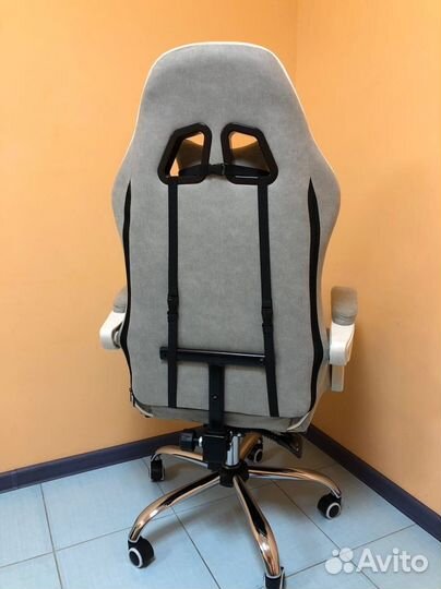 Компьютерное игровое (геймерское) кресло. Новые