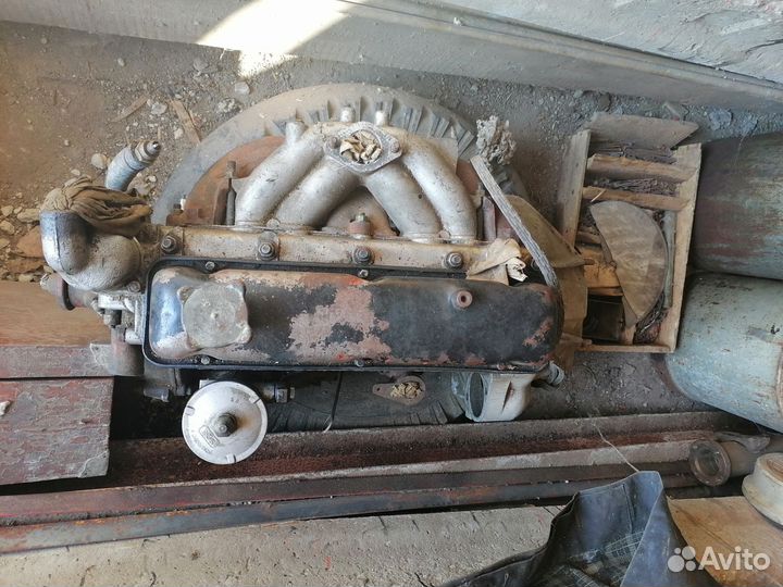 Двигатель газ 24