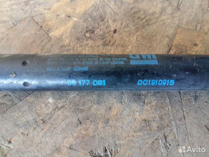 Амортизатор крышки багажника Opel Vectra C 2002-2