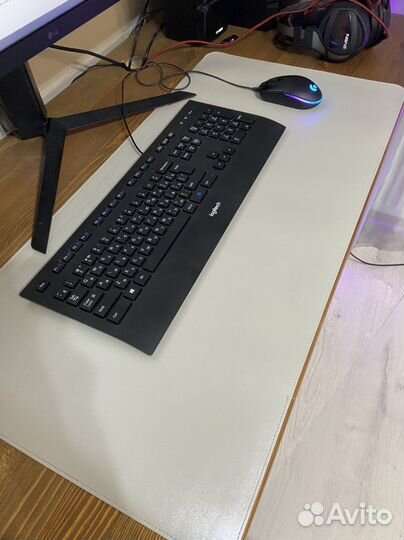 Большой коврик для мышки и клавиатуры