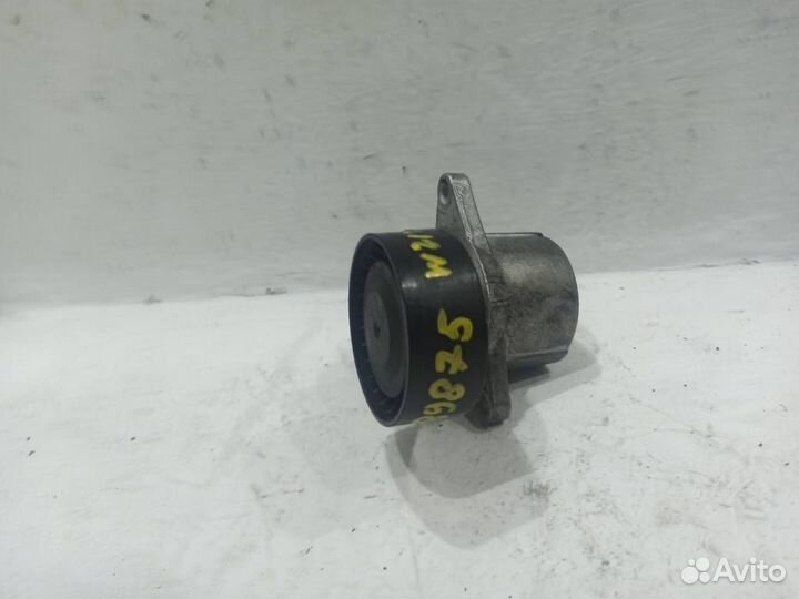 Натяжитель ремня Мерседес