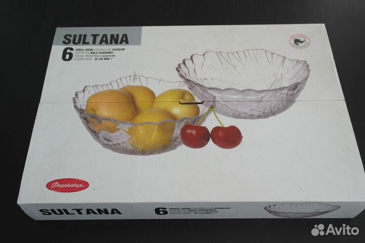 Кофейный сервиз и набор салатников