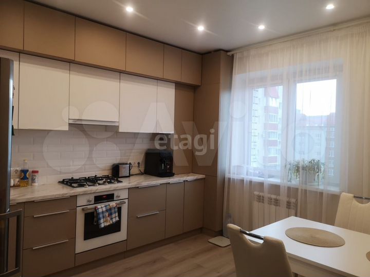 2-к. квартира, 76,1 м², 7/9 эт.