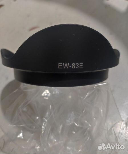 Продам бленду Canon EW-83E