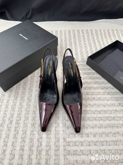 Туфли женские Saint Laurent Lee Slingback