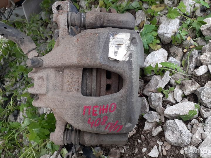 Peugeot 408 1.6 АКПП суппорт передний левый.правый