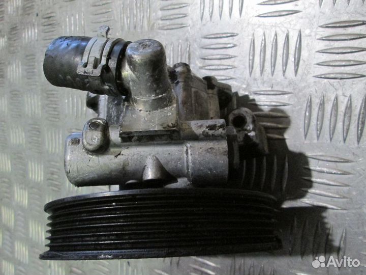 Насос гур для Мерседес Бенц Спринтер Вито 638 2.2