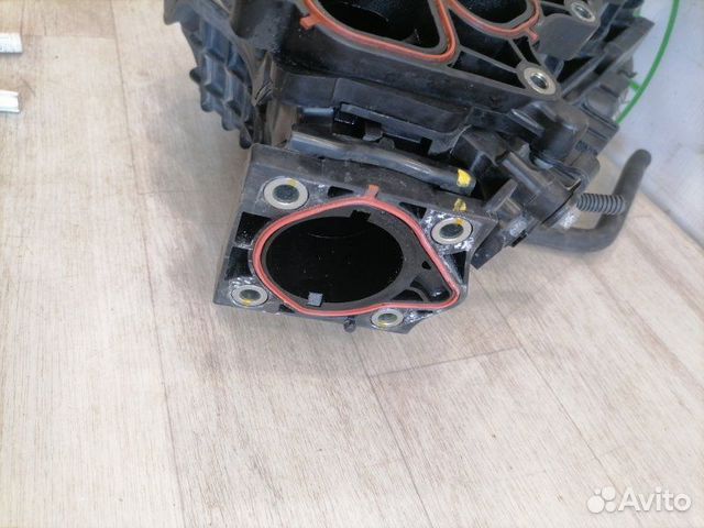 Коллектор впускной Honda Civic 5D R18A2 2008