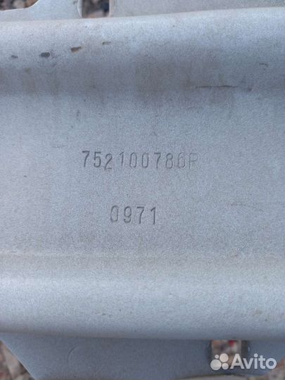 Передняя панель Renault Logan II 2014- Largus FL