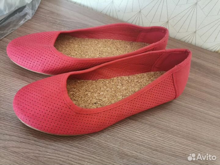 Слипоны и балетки