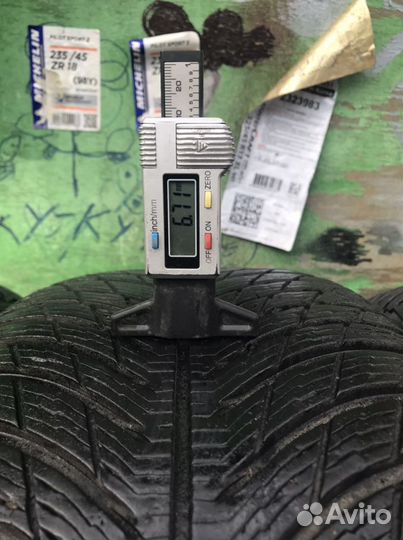 Michelin Pilot Alpin 5 235/50 R19