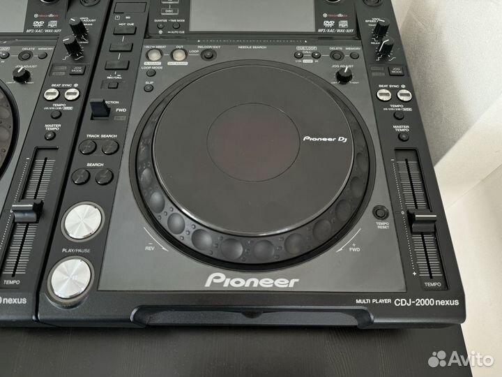 Pioneer CDJ-2000 nexus