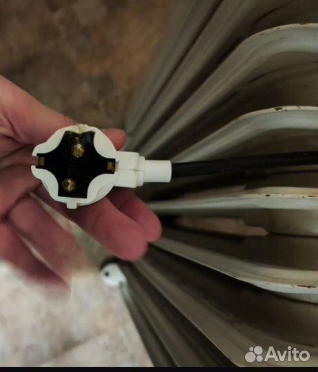 Масляный обогреватель delonghi