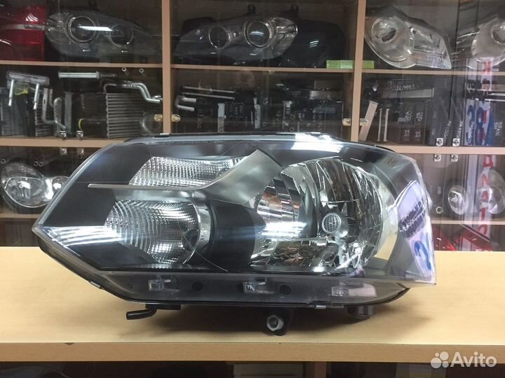 Фара левая, правая Фольксваген Транспортёр Т5