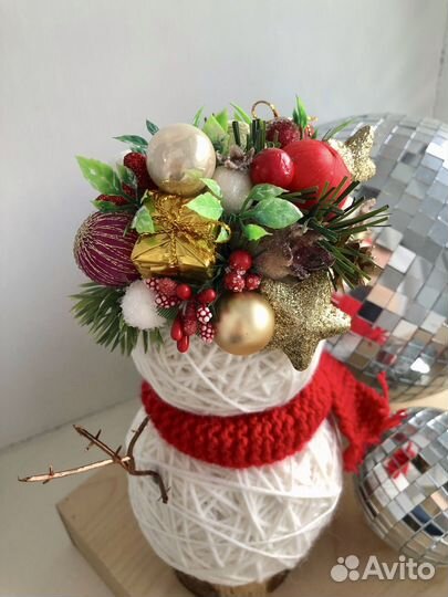 Новогодний снеговик