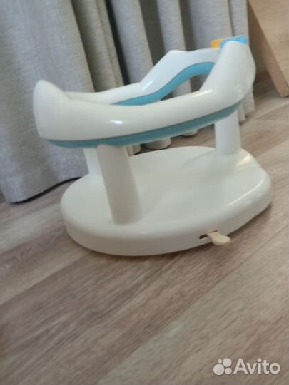 Стульчик для купания в ванной