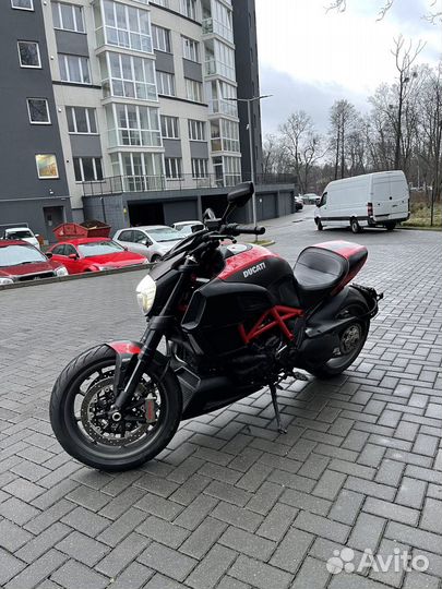 Ducati Diavel Carbon