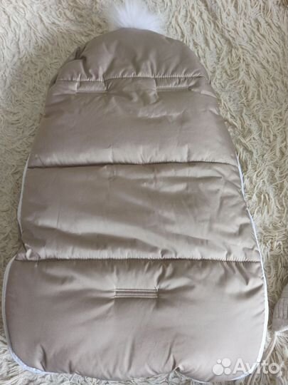 Теплый конверт и шапочка. Детская одежда. Вещи