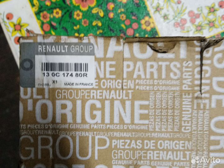 Ремень грм и ролик Renault sandero