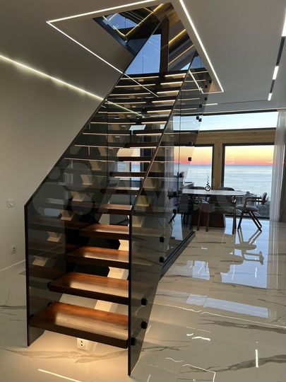 Дом 285 м² на участке 8 сот.