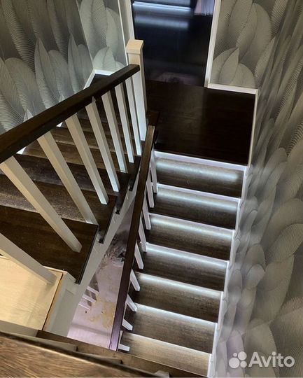 Лестница на второй этаж под ключ