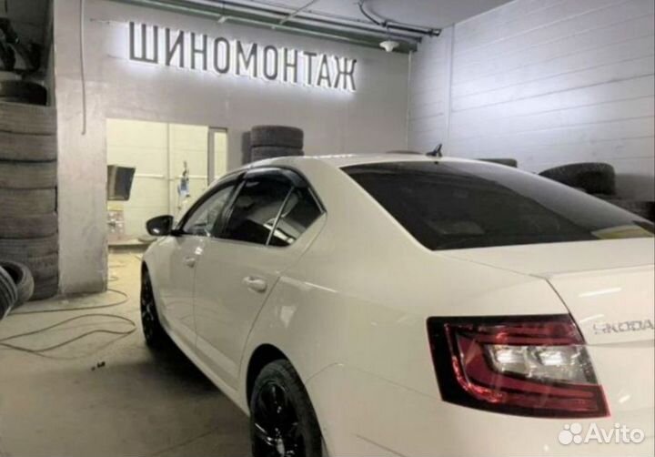 Triangle PL02 235/55 R20 105