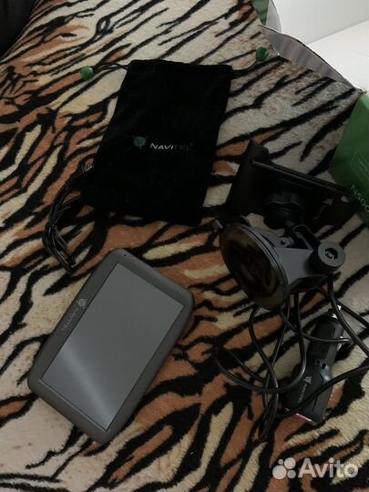 Gps навигатор Navitel N500