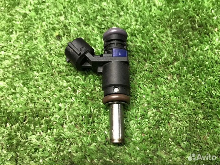 Форсунка топливная Skoda Octavia A8 cwva 2019-Н.в