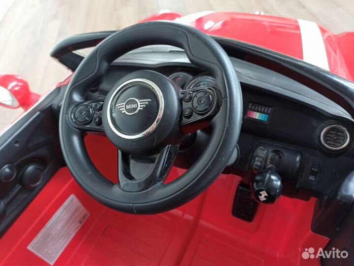 Продаю детский электромобиль Kreiss Mini Cabrio