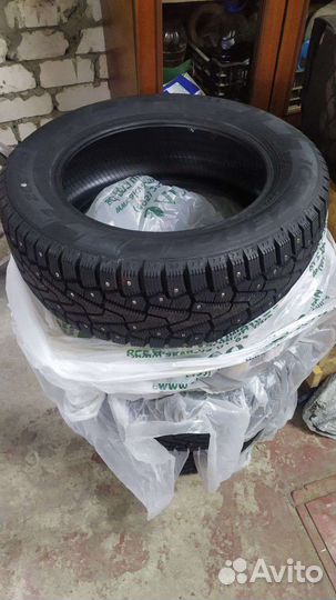 Pirelli Ice Zero 205/60 R16
