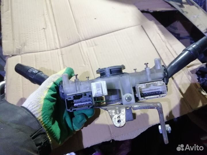 Подрулевой переключатель Toyota Hiace Regius