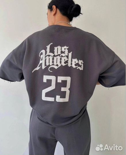 Спортивный костюм