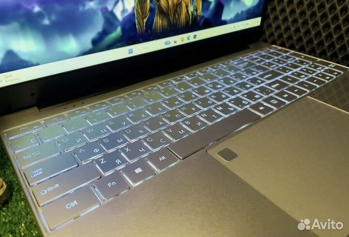 Ноутбук i7/24Gb/SSD512Gb/UHD Новый Комплект