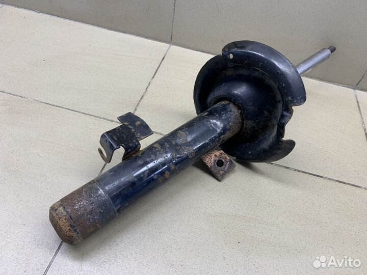 Амортизатор передний левый Focus II 2008-2011