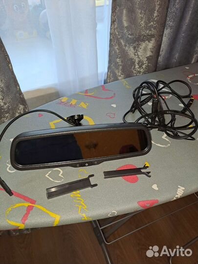 Салонное зеркало заднего вида swat с регистратором