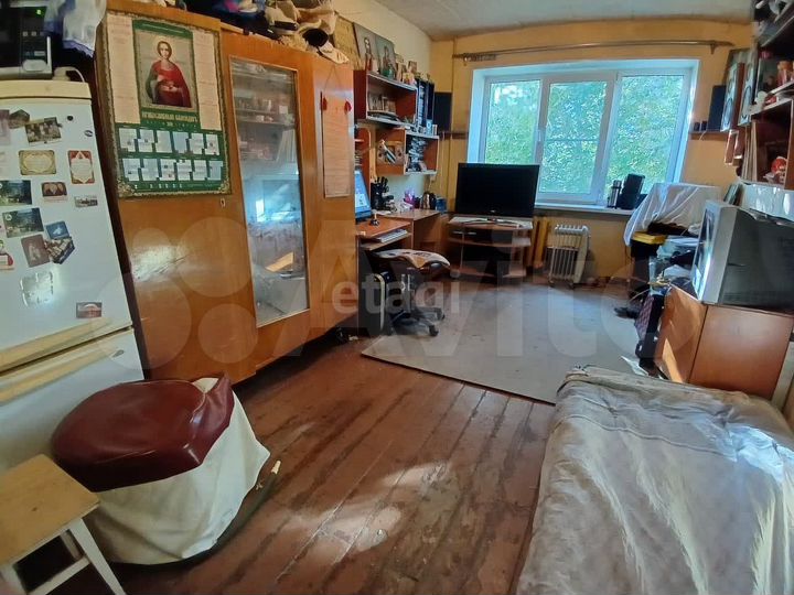 Комната 60 м² в 5-к., 5/5 эт.