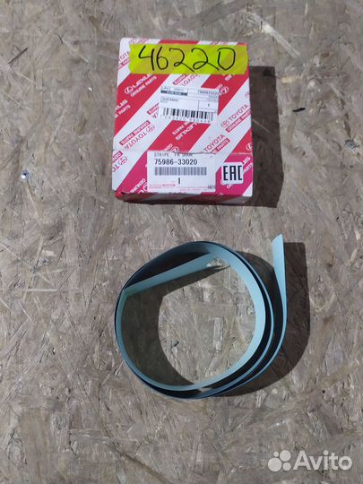 Наклейка двери передняя левая Toyota Camry XV50