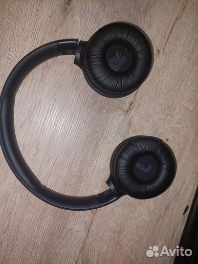 Беспроводные наушники jbl tune 520bt