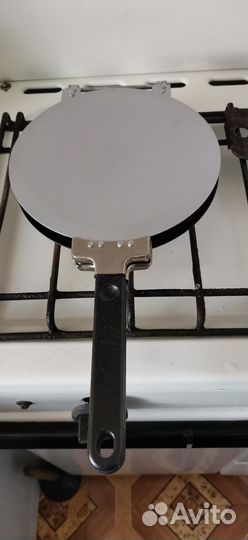 Сковорода для блинов, орешница. Казан. Скороварка