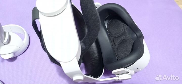 Окулус квест 2 на 128 Гб + кабель+крепление