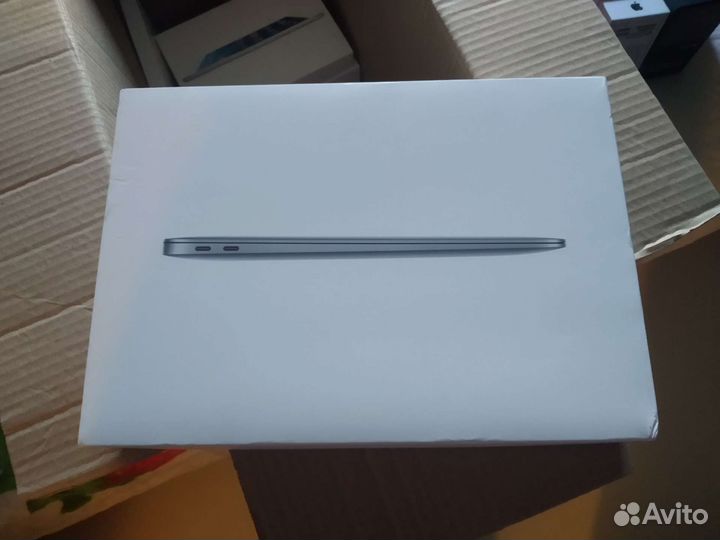 Коробка от Apple MacBook Air 13-inch