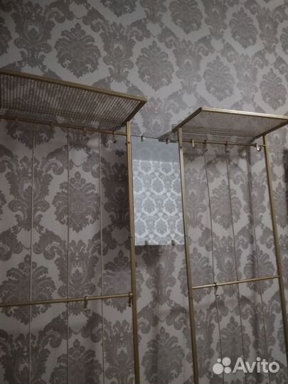 Вешалка настенная в прихожую