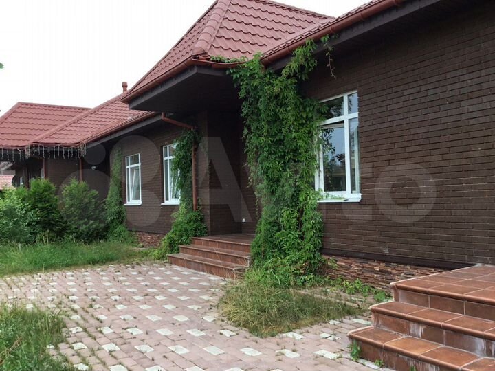 Дом 194 м² на участке 10,6 сот.