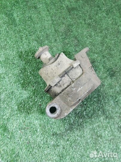 Опора кпп Opel Astra H