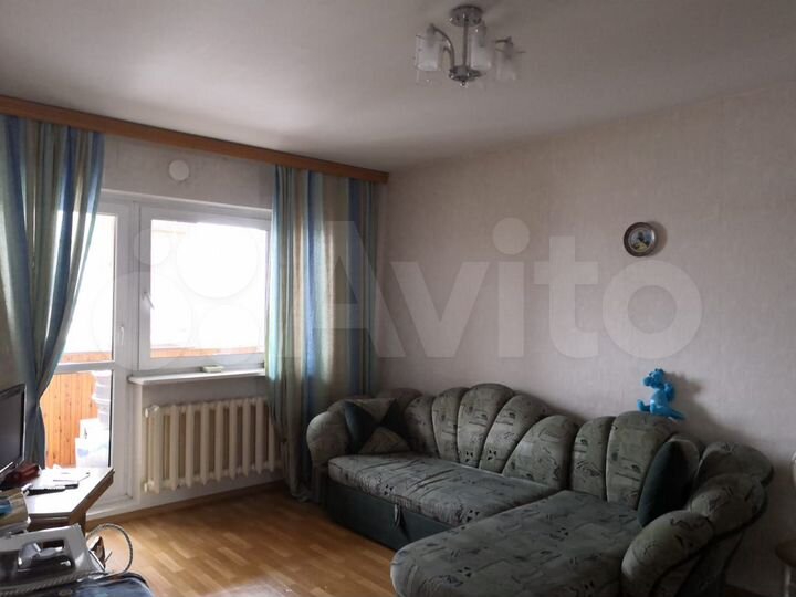2-к. квартира, 50 м², 4/9 эт.