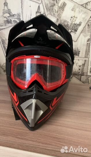 Кроссовый шлем