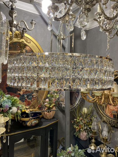Люстра с хрусталем