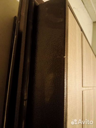 Дверь входная металлическая