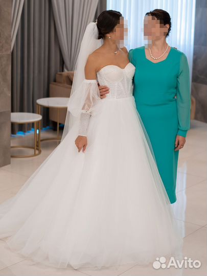 Свадебное платье белое 42 44